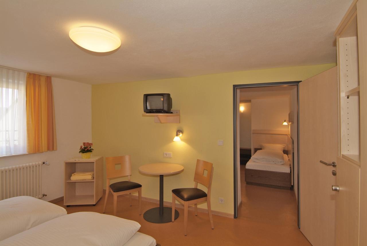Hotel Haus Am Berg Treviri Esterno foto