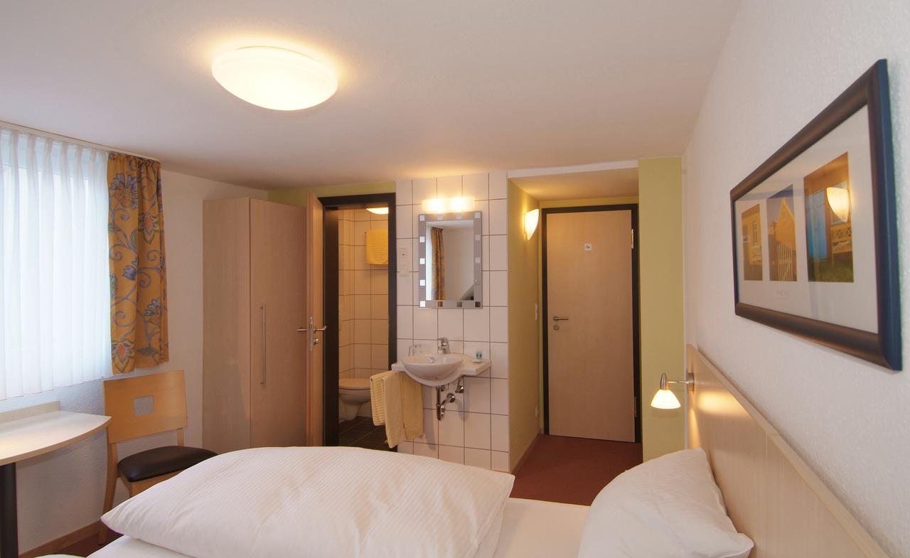 Hotel Haus Am Berg Treviri Esterno foto