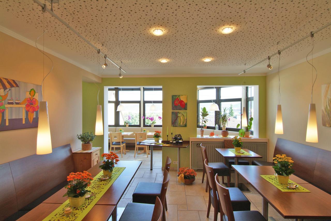 Hotel Haus Am Berg Treviri Esterno foto